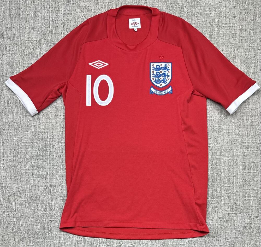 England Jersey Mens 38 S/M Red Soccer Umbro South Africa World Cup Rooney 10